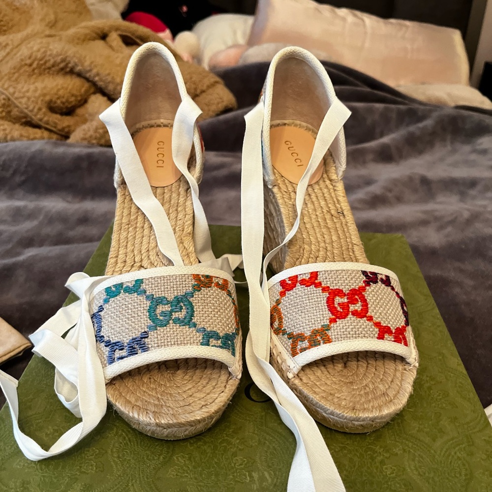 Gucci Psychedelic Colorful Logo Espadrille Wedges Sz 10